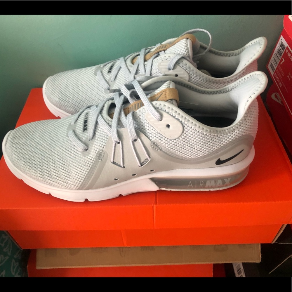 Brand new Air Max Sequent 3